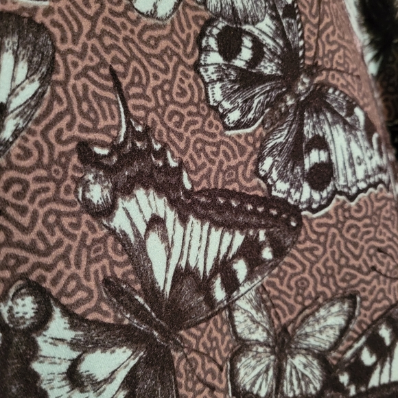 LulaRoe Irma - Picture 2 of 3